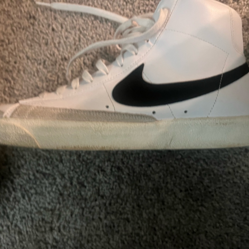 Nike Blazer Mid '77 Vintage
Men's Shoes - size 12